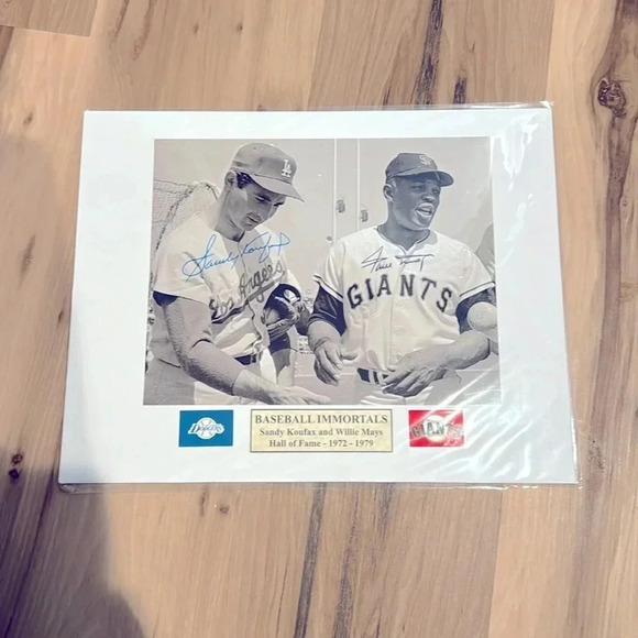 Brooklyn Dodgers autograph date by 10 photo MLB Sandy Koufax Willie mays - Picture 1 of 1